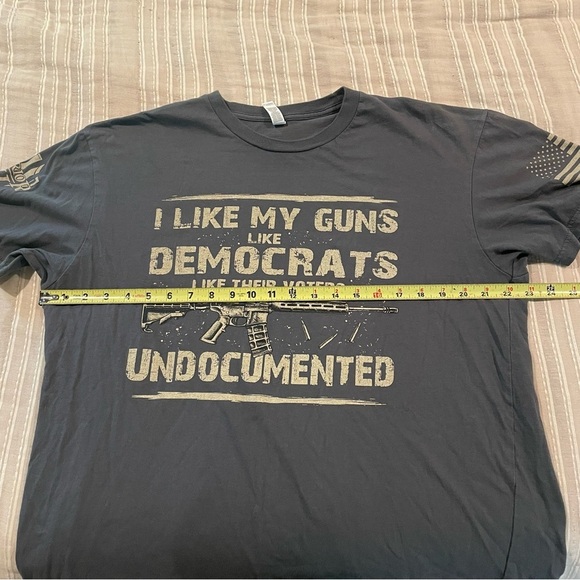 American Apparel Guns Democrats Voters Undocumented Short Sleeve Grey Tee XL - Picture 7 of 8